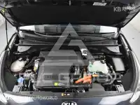 2016 KIA Niro