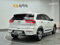 2016 KIA Niro