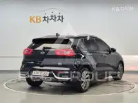 2016 KIA Niro
