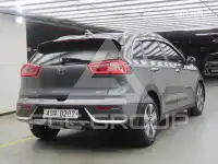 2016 KIA Niro
