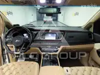 2016 KIA Carnival