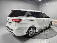 2016 KIA Carnival