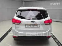 2016 KIA Carens