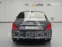 2016 Genesis G90
