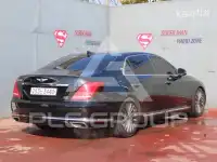 2016 Genesis G90