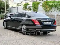 2016 Genesis G90