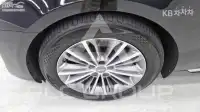 2016 Genesis G90