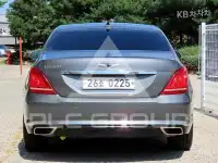 2016 Genesis G90