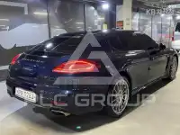 2016 Porsche Panamera