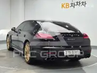 2016 Porsche Panamera