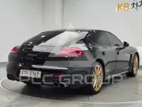 2016 Porsche Panamera