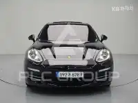 2016 Porsche Panamera