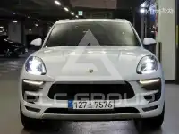 2016 Porsche Macan