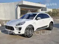 2016 Porsche Macan