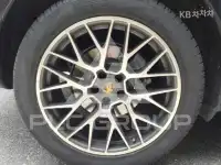 2016 Porsche Macan