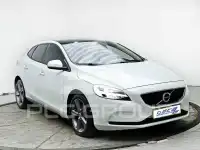 2016 Volvo V40