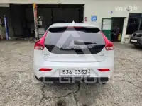 2016 Volvo V40