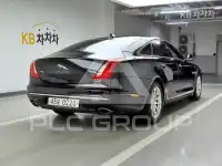 2016 Jaguar XJ