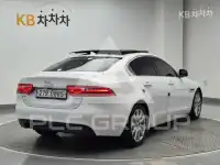 2016 Jaguar XE