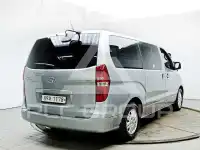 2017 Hyundai Starex