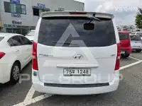 2017 Hyundai Starex
