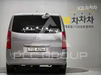2017 Hyundai Starex