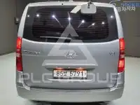 2017 Hyundai Starex
