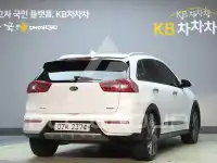 2017 KIA Niro