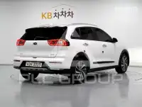 2017 KIA Niro