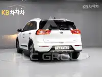 2017 KIA Niro