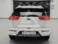 2017 KIA Niro