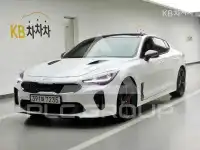 2017 KIA Stinger