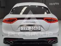 2017 KIA Stinger