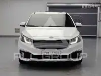 2017 KIA Carnival