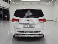 2017 KIA Carnival
