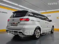 2017 KIA Carnival