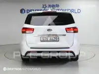 2017 KIA Carnival