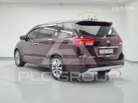 2017 KIA Carnival