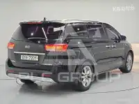 2017 KIA Carnival