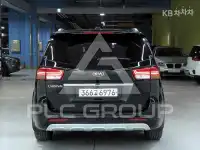 2017 KIA Carnival