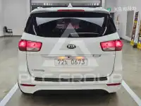 2017 KIA Carnival