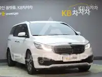 2017 KIA Carnival
