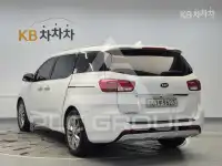 2017 KIA Carnival