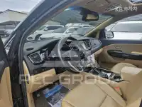 2017 KIA Carnival