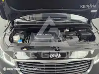 2017 KIA Carnival