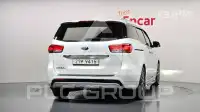 2017 KIA Carnival