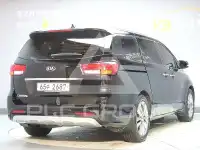 2017 KIA Carnival