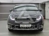 2017 KIA Carnival