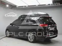 2017 KIA Carnival