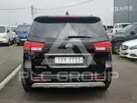 2017 KIA Carnival